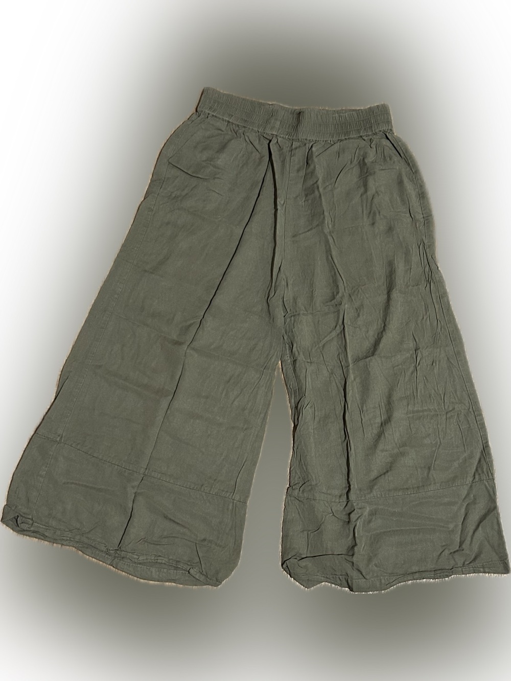 Carly Jean Los Angeles Isla Linen Pants in Olive Green - Small